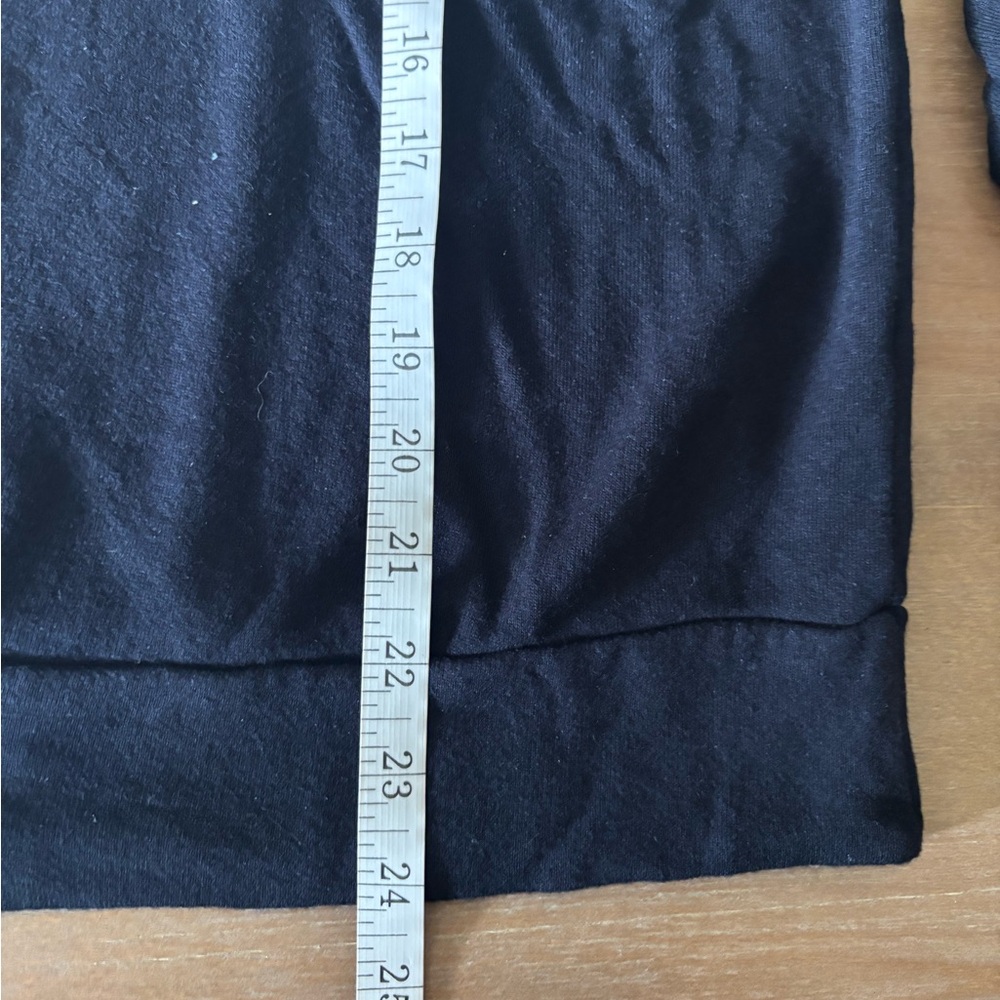Sundry Anthro Rainbow Heart Graphic Crewneck Sweatshirt, Navy Blue, Size 0 (XS) - Picture 7 of 9